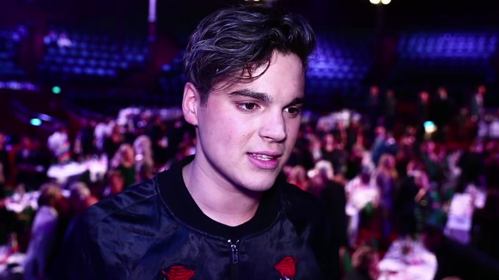 Hur Gammal är Oscar Zia