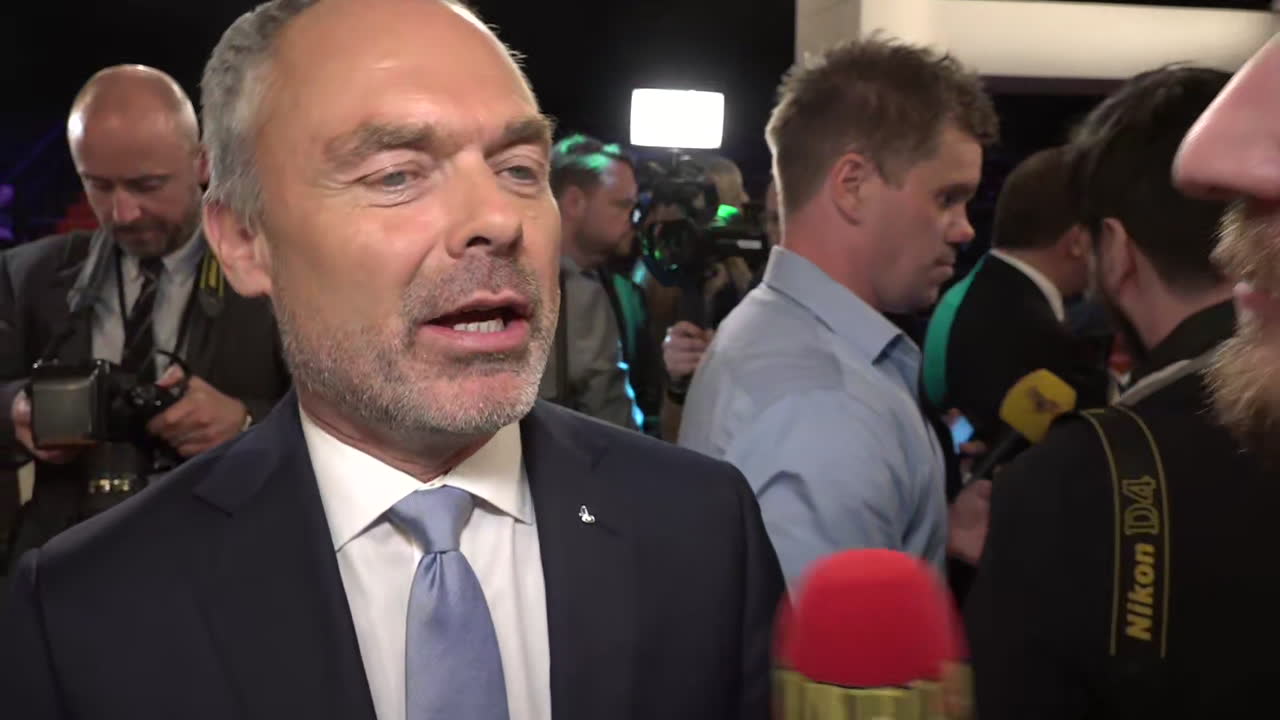 Jan Björklund: "Stor skillnad mellan de två ...