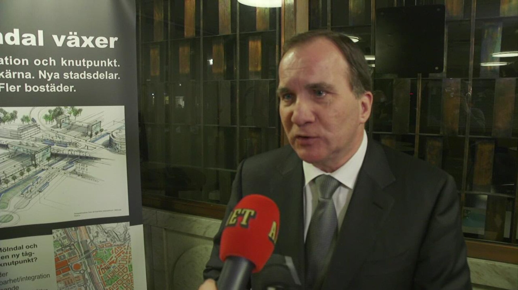 Efter knivmordet – statsministern besoker Molndal